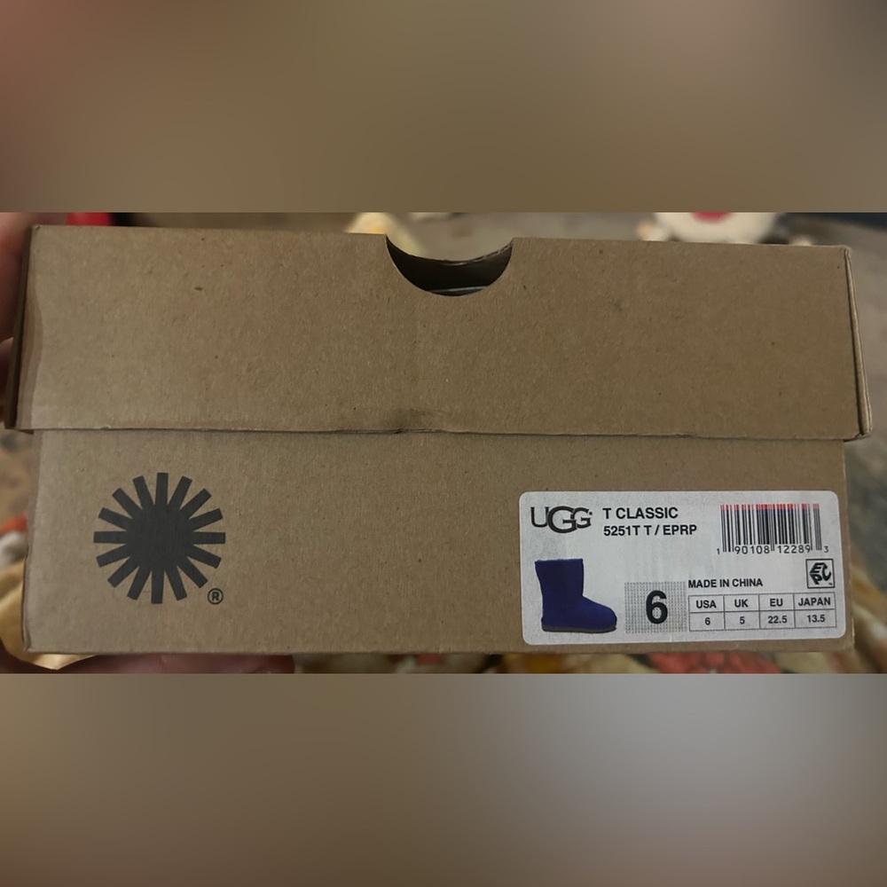 Brand New w Box: Girls UGG Boots